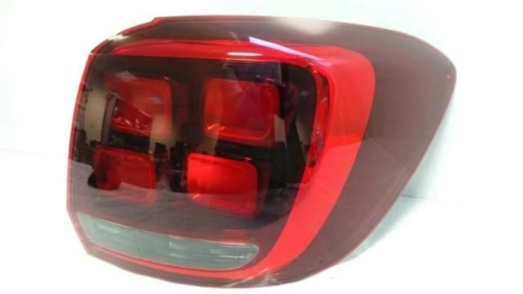 Sandero 2-II Sağ Arka Stop Lambası Ledli (Garantili Ürün) Mars 265506147R